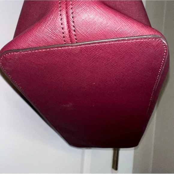 Michael Kors Jet Set Leather Computer Tote - Picture 11 of 12